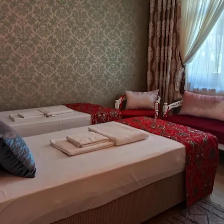 Apartment 2 Bedroom Ground Floor Great Location Istanbul