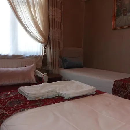 Apartment 2 Bedroom Ground Floor Great Location *