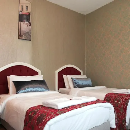 Apartment 2 Bedroom Ground Floor Great Location *